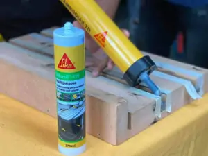 Keo trám khe silicone vs polyurethane – Nên chọn loại nào?